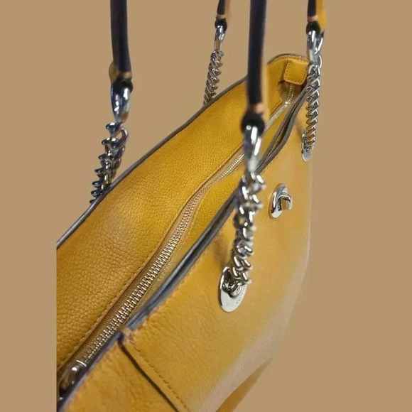 COACH Turnlock Chain Tote shoulder bag in camel - Picture 9 of 14